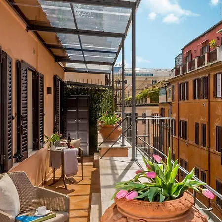 Lovely Spanish Steps With Balcony *