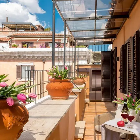 Lovely Spanish Steps With Balcony *