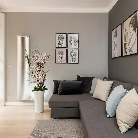 Lovely Spanish Steps With Balcony Apartment Rome