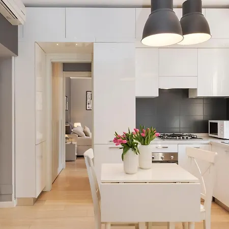 Apartment Lovely Spanish Steps With Balcony Rome
